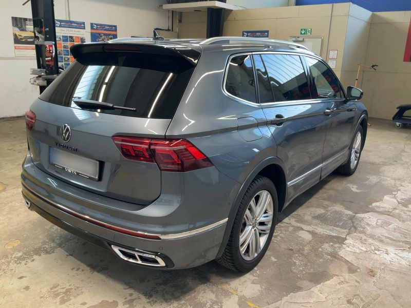 Volkswagen Tiguan Allspace 2.0 TDI R-Line 4Motion 2022 – снимка 8