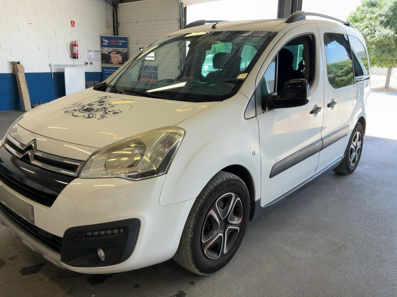 Citroen Berlingo 1.6 Blue-HDi XTR 2016 – снимка 2