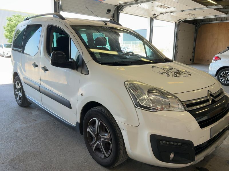 Citroen Berlingo 1.6 Blue-HDi XTR 2016 – снимка 12