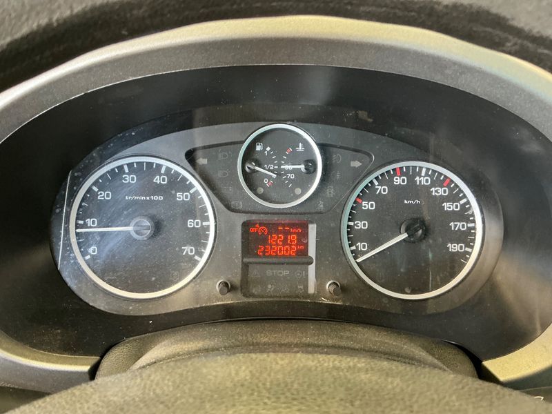 Citroen Berlingo 1.6 Blue-HDi XTR 2016 – снимка 18