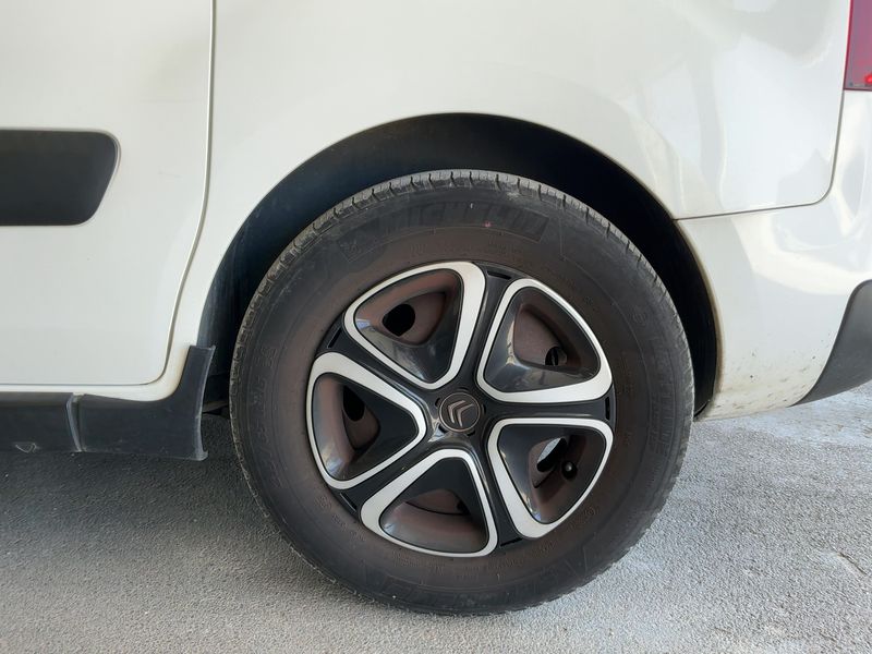Citroen Berlingo 1.6 Blue-HDi XTR 2016 – снимка 5