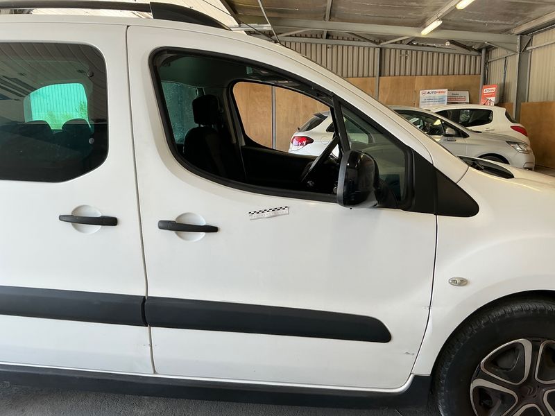 Citroen Berlingo 1.6 Blue-HDi XTR 2016 – снимка 26