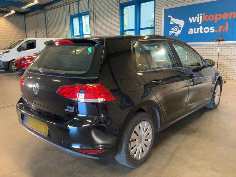 Volkswagen Golf VII 1.2 TSI Trendline BlueMotion Tech 2013 – снимка 8