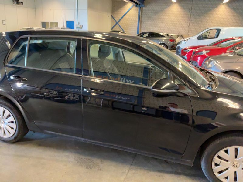 Volkswagen Golf VII 1.2 TSI Trendline BlueMotion Tech 2013 – снимка 10