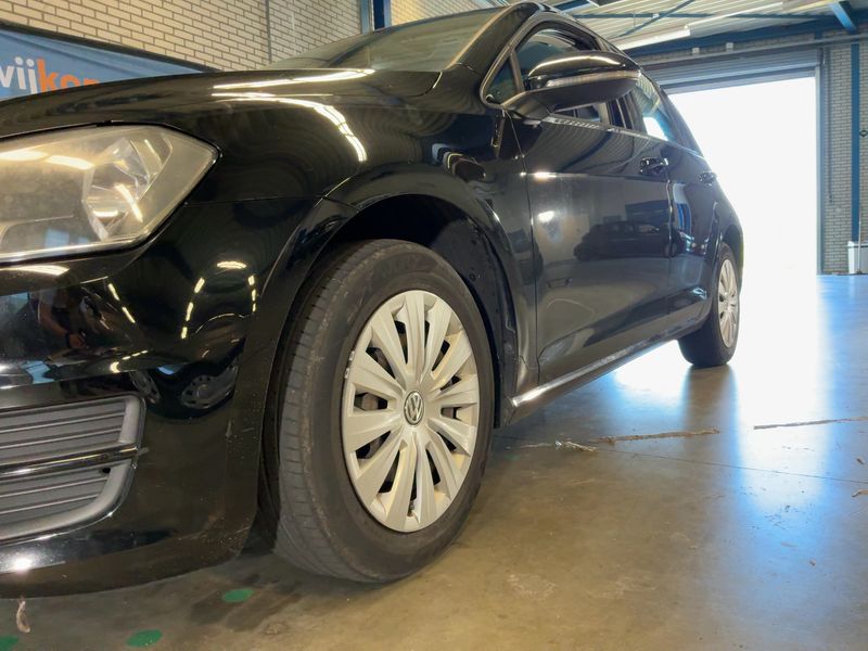 Volkswagen Golf VII 1.2 TSI Trendline BlueMotion Tech 2013 – снимка 2