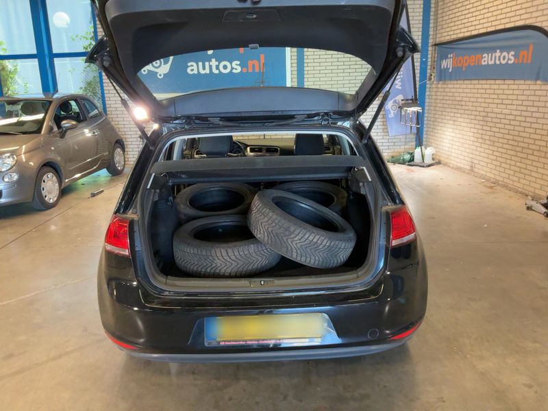 Volkswagen Golf VII 1.2 TSI Trendline BlueMotion Tech 2013 – снимка 16