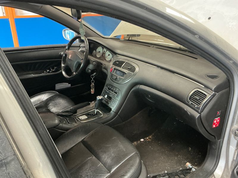 Peugeot 607 3.0 V6 Pack 2001 – снимка 3
