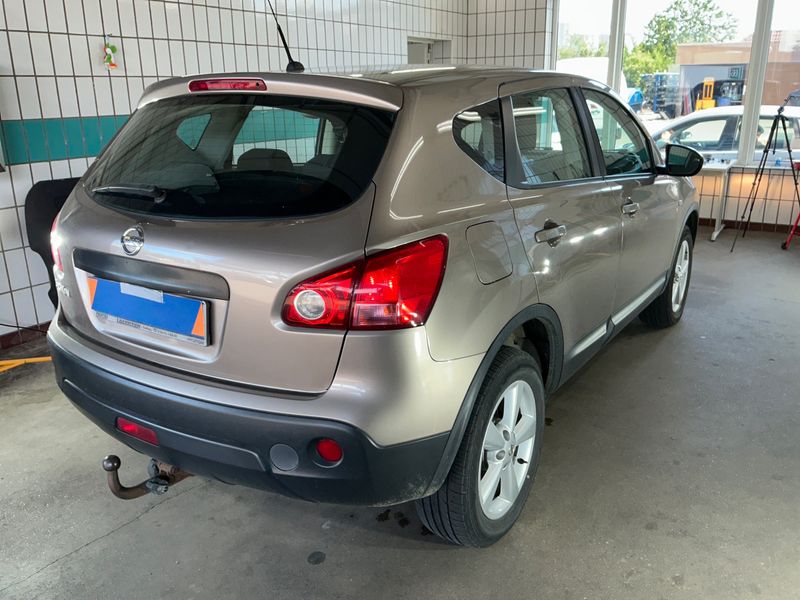 Nissan Qashqai 1.6 Acenta 2010 – снимка 2