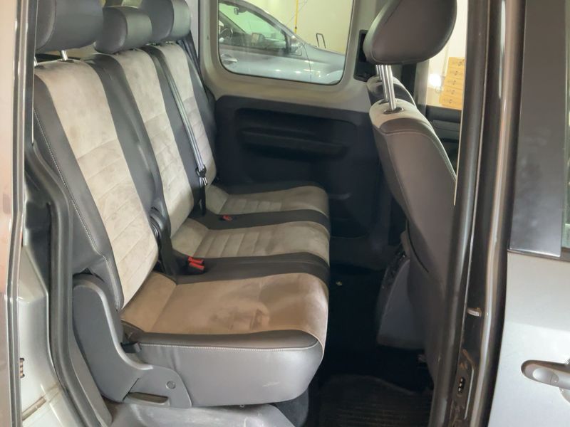 Volkswagen Caddy 2.0 TDI Edition30 4Motion 2013 – снимка 19