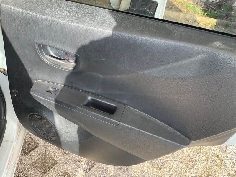Toyota Yaris 1.5 Hybrid Style 2014 – снимка 36