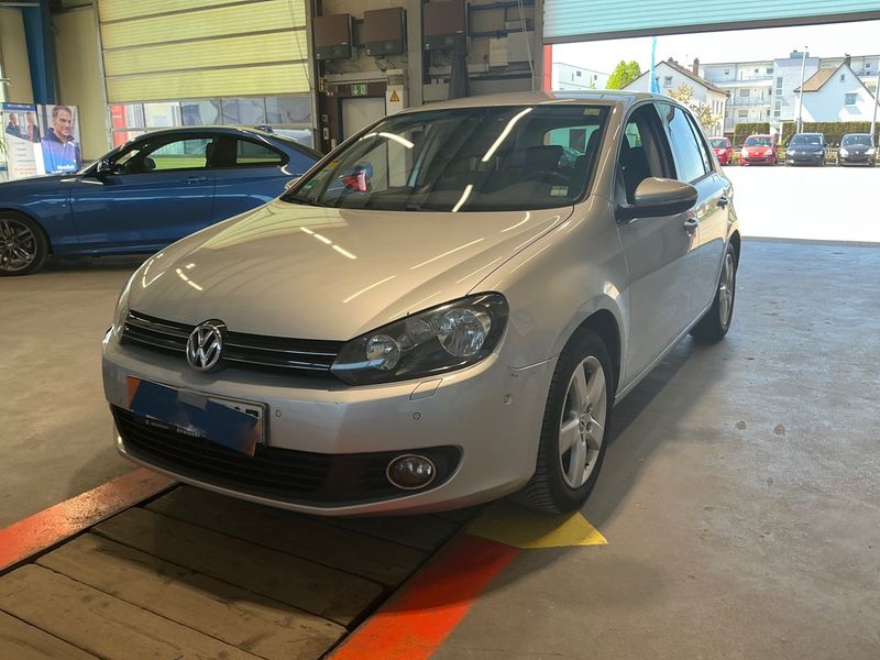 Volkswagen Golf VI 1.2 TSI Team BlueMotion Tech 2010 – снимка 1