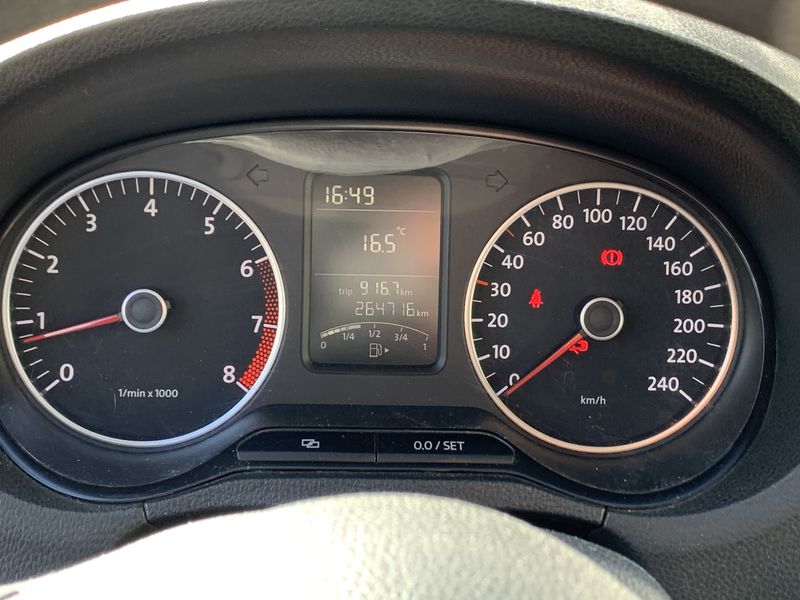 Volkswagen Polo 1.4 FSI Comfortline 2010 – снимка 12