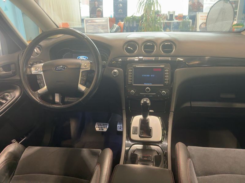 Ford S-Max 2.2 TDCi Titanium S 2013 – снимка 18