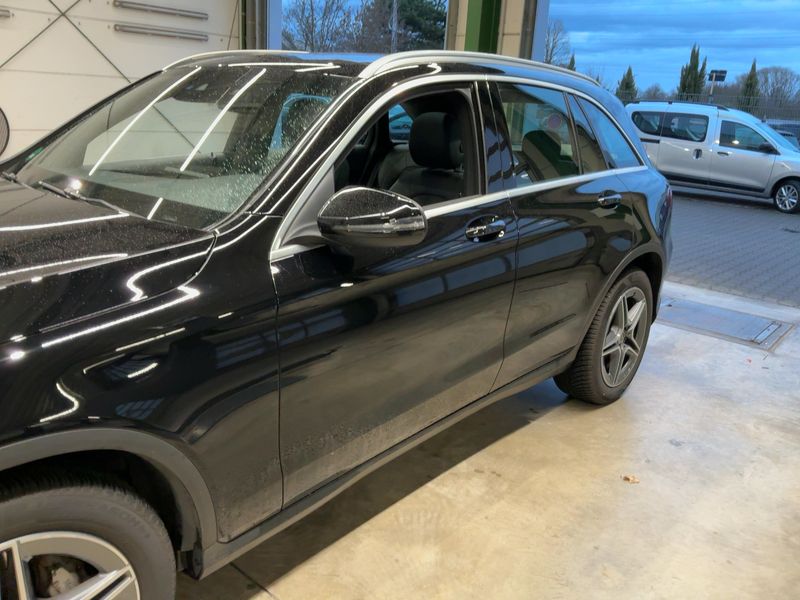 Mercedes-Benz GLC-Klasse GLC 220 d 4Matic AMG Line 2020 – снимка 2