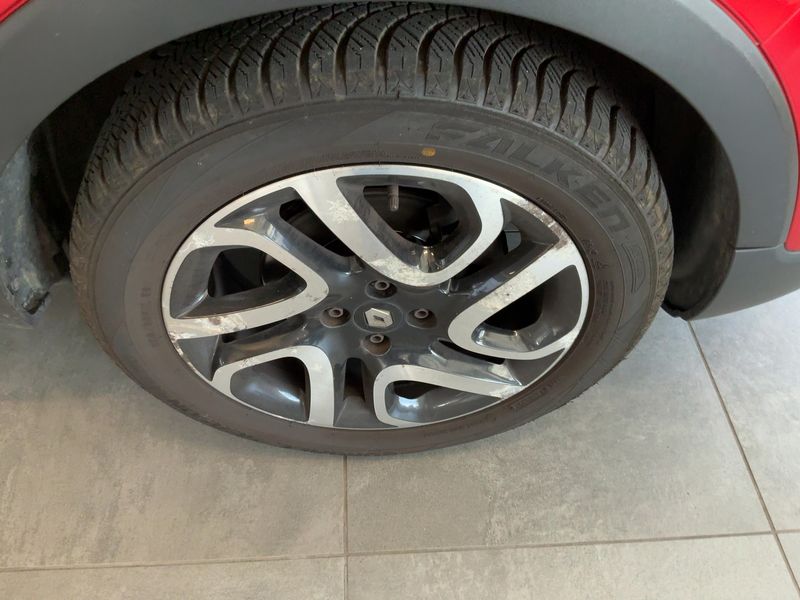 Renault Captur 1.5 dCi Energy Helly Hansen 2015 – снимка 11