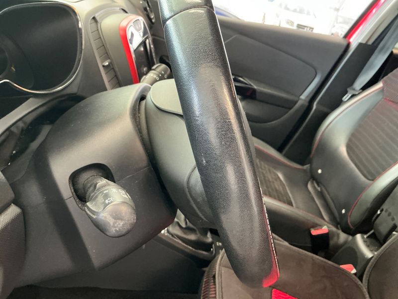 Renault Captur 1.5 dCi Energy Helly Hansen 2015 – снимка 32