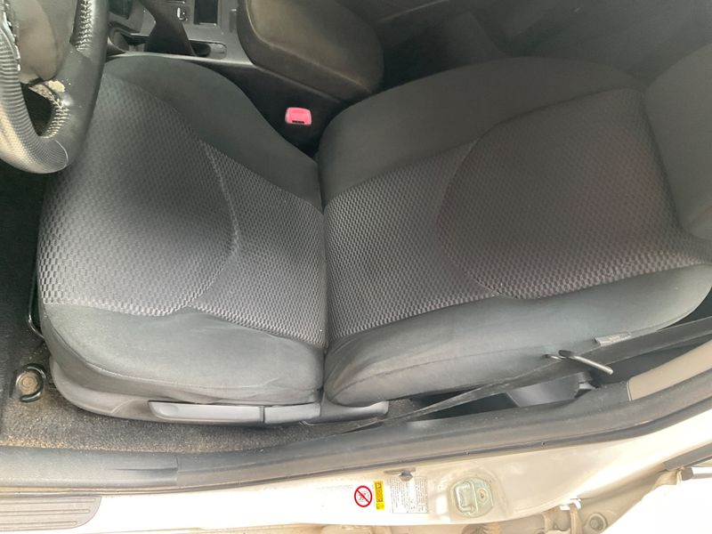 Toyota RAV 4 2.2 D-4D Life 2011 – снимка 28