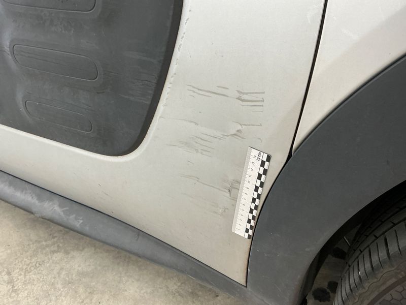 Citroen C4 Cactus 1.6 Blue-HDi Feel 2017 – снимка на щета 36