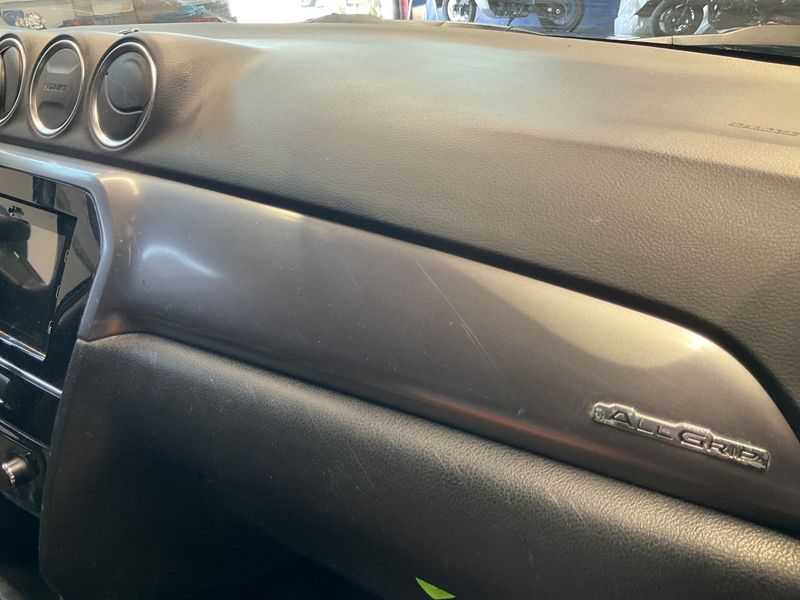 Suzuki Vitara 1.0 BoosterJet Comfort 4x4 2019 – снимка 42