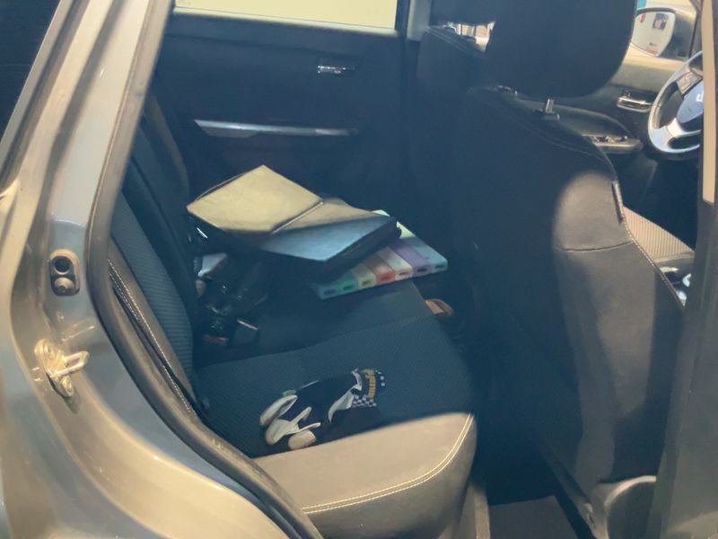Suzuki Vitara 1.0 BoosterJet Comfort 4x4 2019 – снимка 20