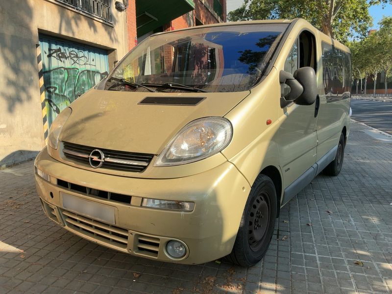 Opel Vivaro 2.5 DTI / CDTI Tour 2005 – снимка 1