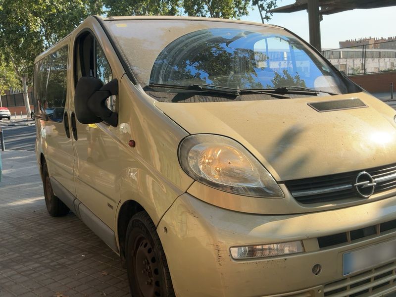 Opel Vivaro 2.5 DTI / CDTI Tour 2005 – снимка 12