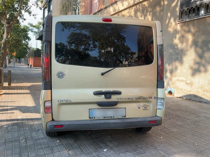 Opel Vivaro 2.5 DTI / CDTI Tour 2005 – снимка 7