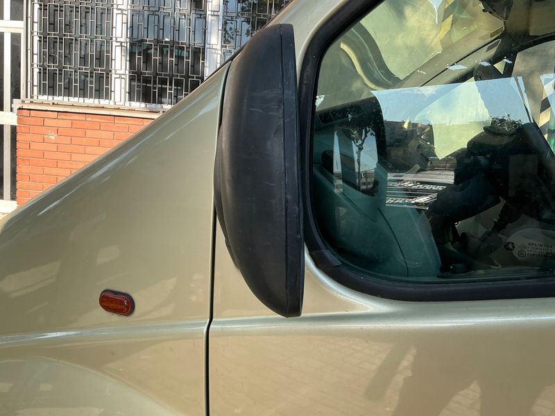 Opel Vivaro 2.5 DTI / CDTI Tour 2005 – снимка 26