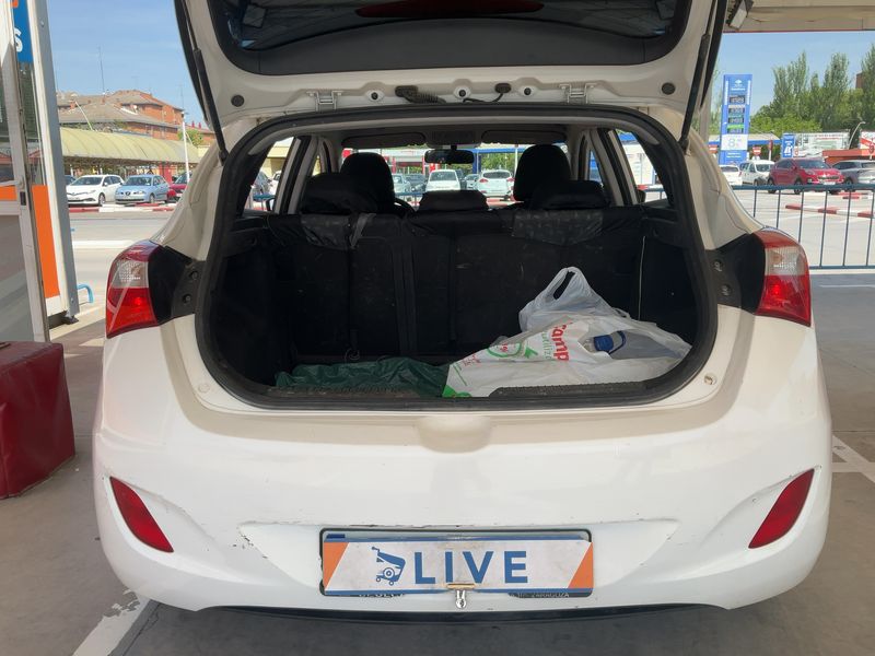 Hyundai i30 1.4 Essence 2015 – снимка 15