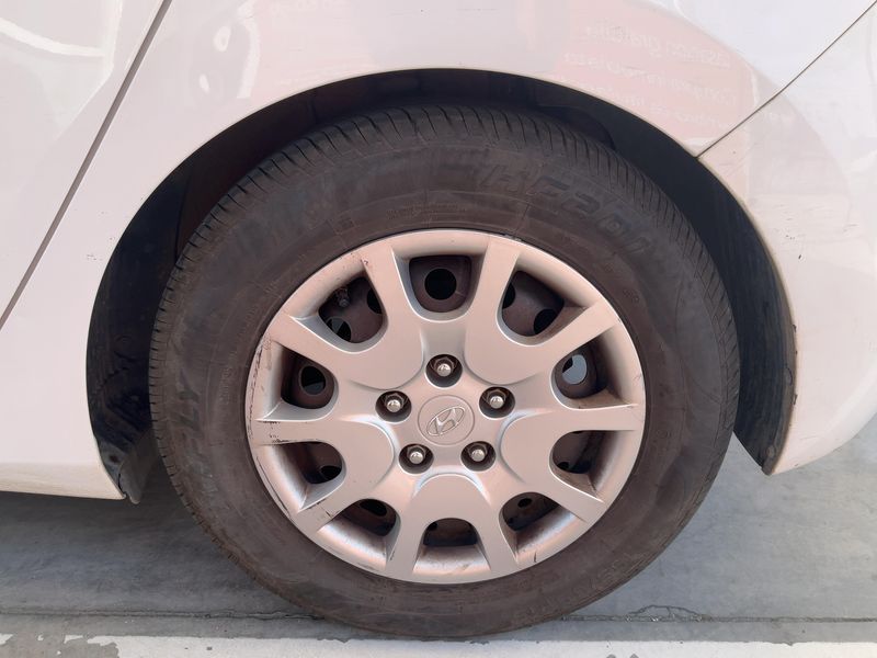 Hyundai i30 1.4 Essence 2015 – снимка 5