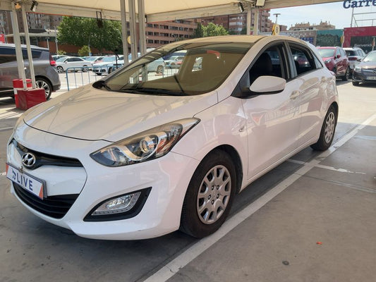 Hyundai i30 1.4 Essence 2015 – снимка 1