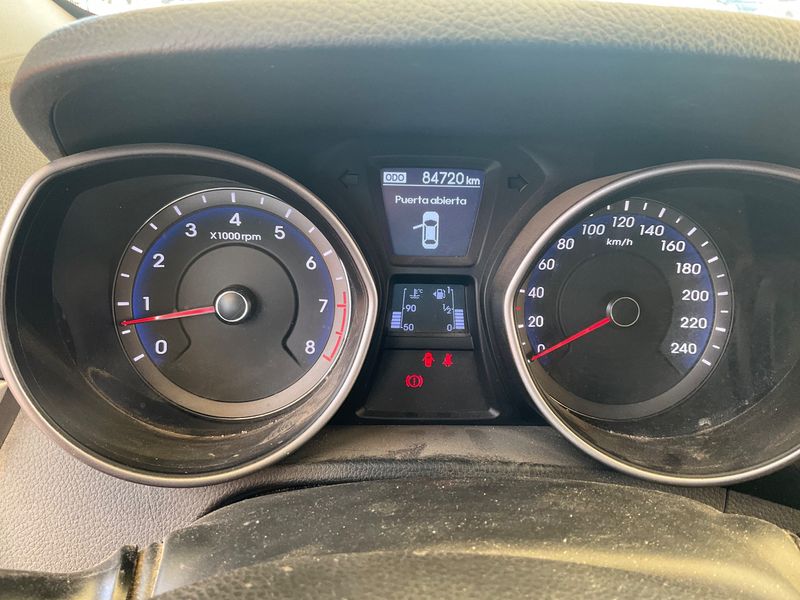 Hyundai i30 1.4 Essence 2015 – снимка 18