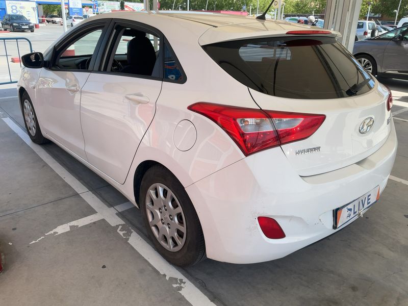 Hyundai i30 1.4 Essence 2015 – снимка 6