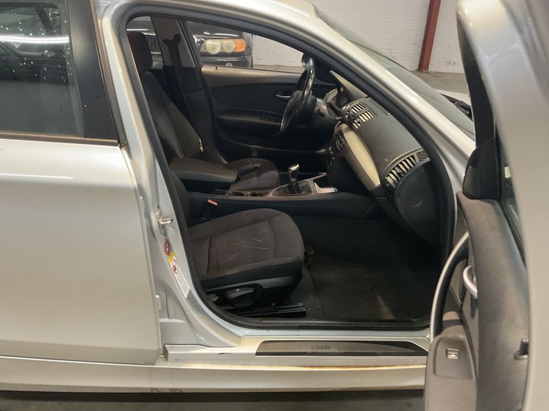 BMW 1er 116i 2007 – снимка 3