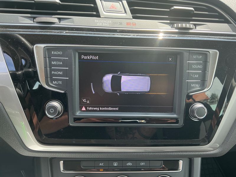 Volkswagen Touran 1.6 TDI Trendline BlueMotion Tech 2017 – снимка 26