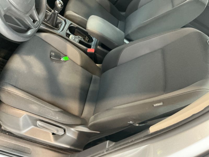 Volkswagen Touran 1.6 TDI Trendline BlueMotion Tech 2017 – снимка 37
