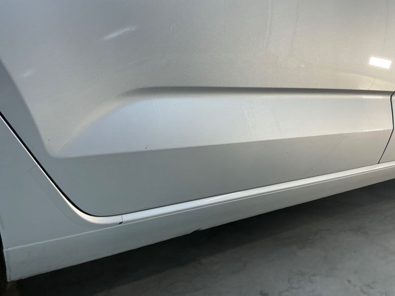 Volkswagen Touran 1.6 TDI Trendline BlueMotion Tech 2017 – снимка 25