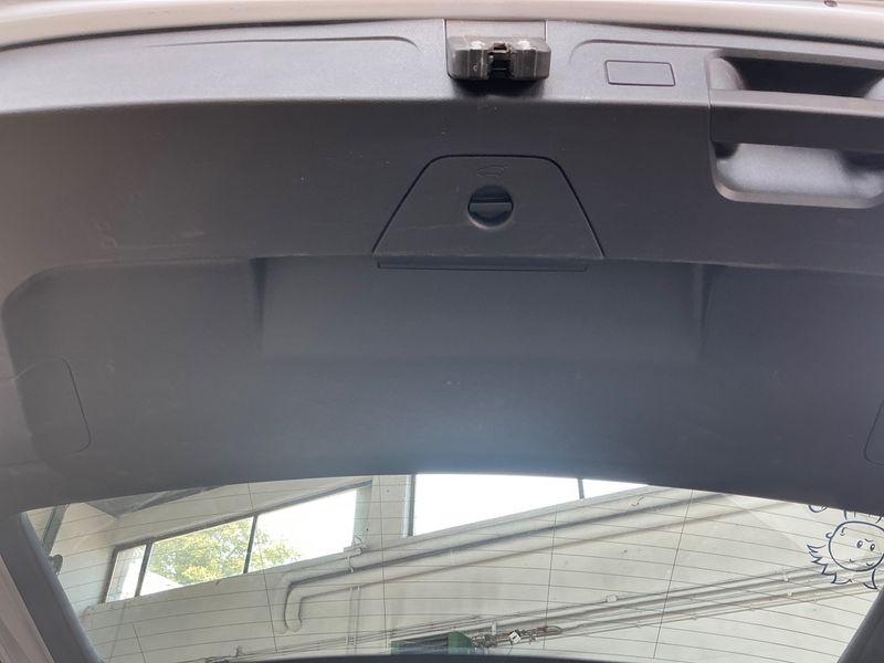 Volkswagen Touran 1.6 TDI Trendline BlueMotion Tech 2017 – снимка 31