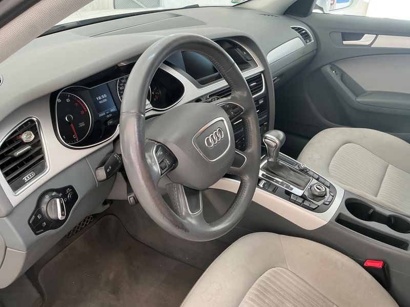 Audi A4 1.8 TFSI Ambiente 2015 – снимка 25