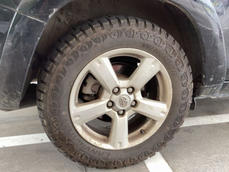 Toyota RAV 4 2.2 D-CAT Sol 2006 – снимка 9