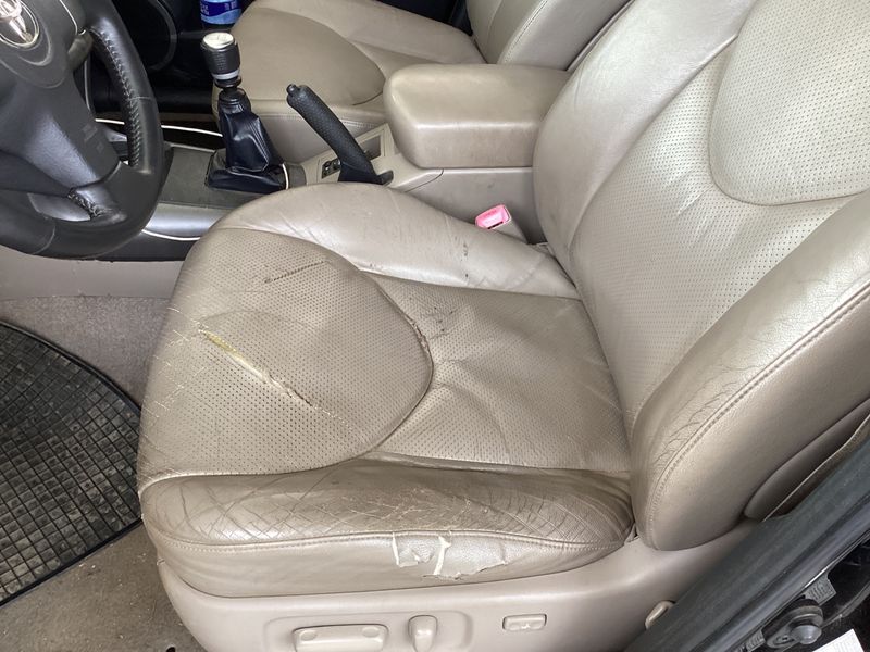 Toyota RAV 4 2.2 D-CAT Sol 2006 – снимка 27