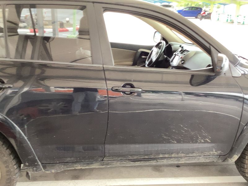 Toyota RAV 4 2.2 D-CAT Sol 2006 – снимка 10