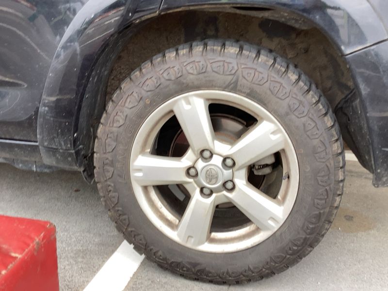 Toyota RAV 4 2.2 D-CAT Sol 2006 – снимка 5
