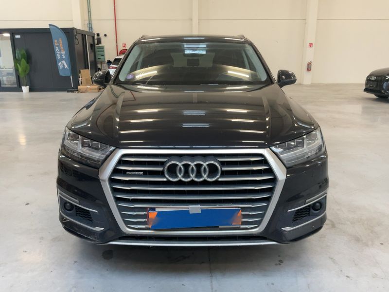 Audi Q7 3.0 TDI e-tron quattro 2018 – снимка 14