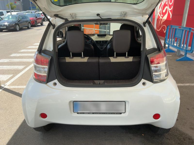 Toyota iQ 1.0 VVT-i IQ2 2010 – снимка 15