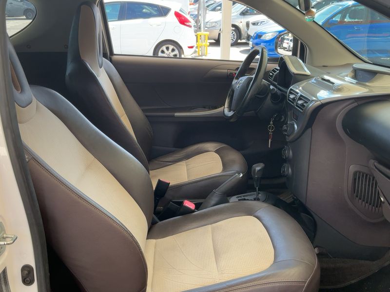Toyota iQ 1.0 VVT-i IQ2 2010 – снимка 16