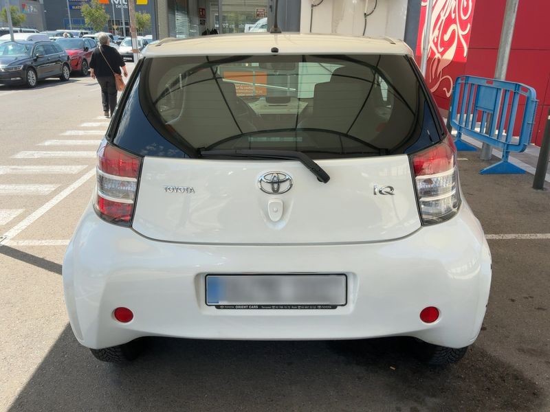 Toyota iQ 1.0 VVT-i IQ2 2010 – снимка 7