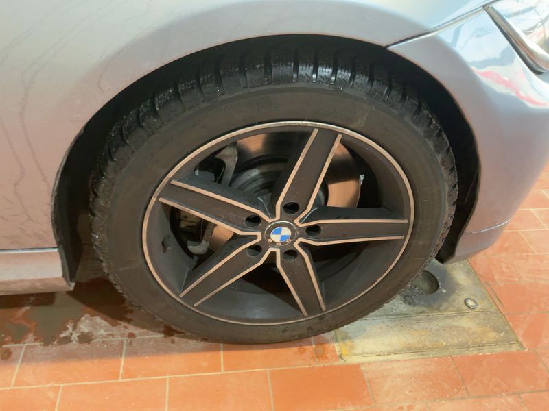 BMW 3er 335i xDrive 2010 – снимка 11
