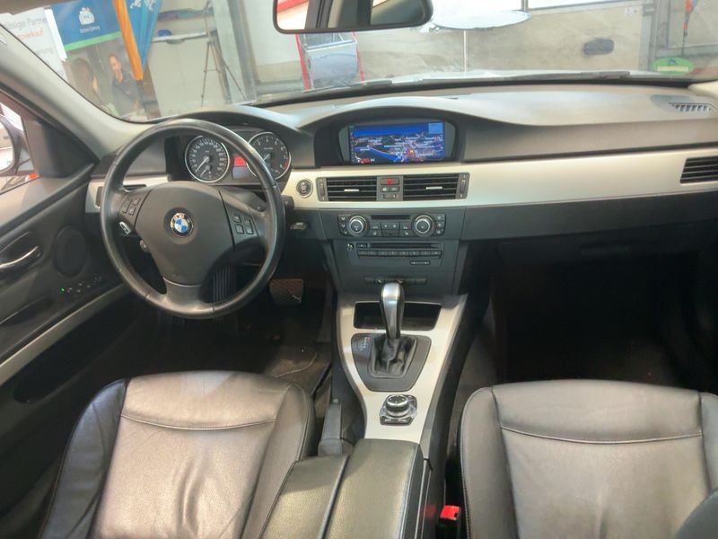 BMW 3er 335i xDrive 2010 – снимка 18