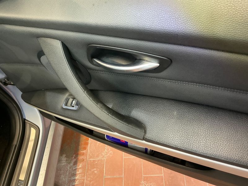 BMW 3er 335i xDrive 2010 – снимка 31